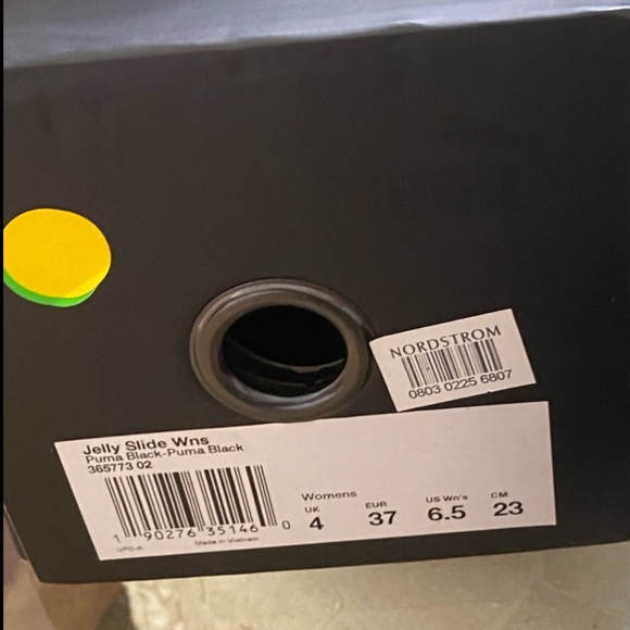 🌟 Rihanna Jelly Slides 🌟 - Picture 12 of 13